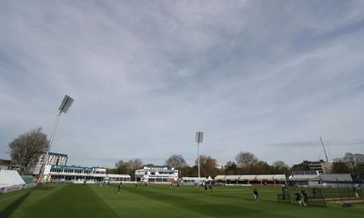 County cricket: Essex v Kent, Gloucs v Yorkshire, and more – as it happened