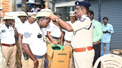 Traffic police personnel get buttermilk, juice, hats in Vellore, nearby districts