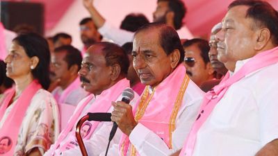 KCR asks Chevella electorate to make conscious decision for LS poll