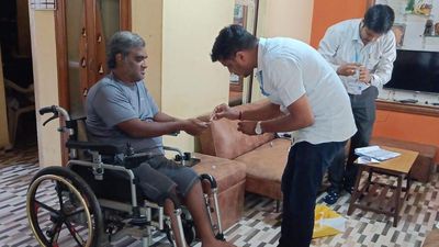 Senior citizens and PwDs choose to vote from home; exercise to continue till April 18