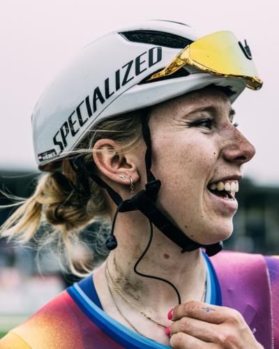 Capturing Lorena Wiebes' Racing Spirit: A Close-Up Snapshot
