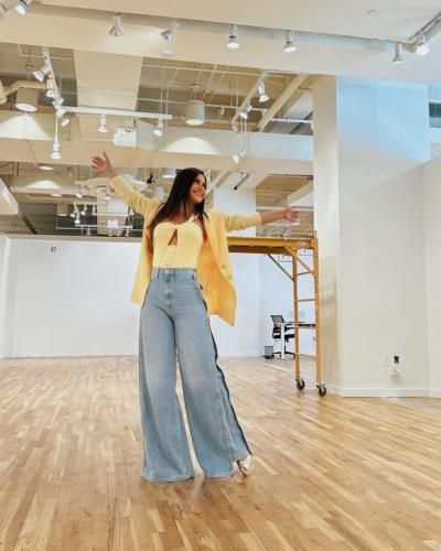 Chiquinquirá Delgado Radiates Confidence And Style In Showroom Snapshots