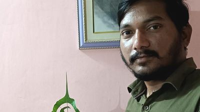 Micro artist expresses his admiration for Dr. Bhimrao Ambedkar through leaf art
