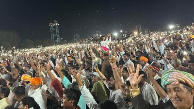 Rajputs hold massive rally in Rajkot to demand Rupala’s removal
