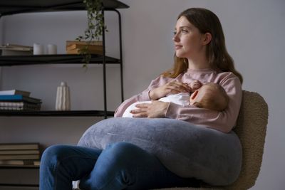 Single Low-Dose Esketamine Injection May Reduce Postpartum Depression In New Mothers: Study