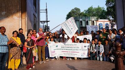 World Heritage Day Week: Heritage lovers walk from Charminar to Chowmahalla