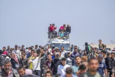 Israel Warns Gaza Residents Of Dangerous Combat Zone In North