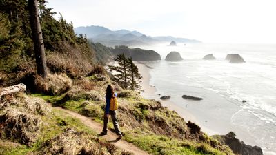 Hiker makes grisly discovery at camouflaged Oregon campsite