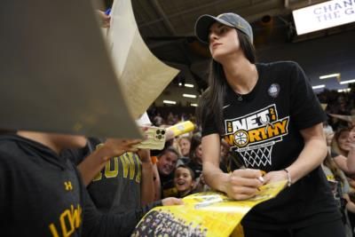 Caitlin Clark Expected To Go First In WNBA Draft