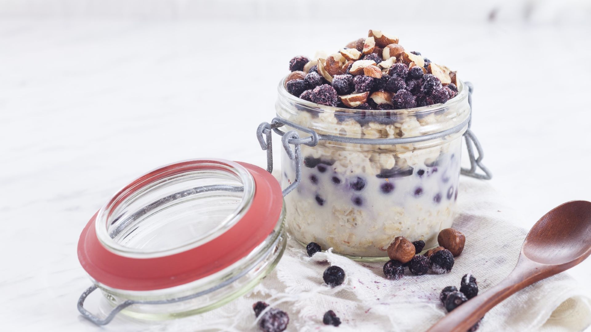 This dietitian's simple overnight oats recipe delivers…