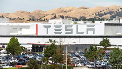 Tesla's Top Engineering Exec Departs As 10% Of Workforce Gets Cut