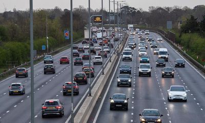 The Guardian view on smart motorways: not so clever without a hard shoulder