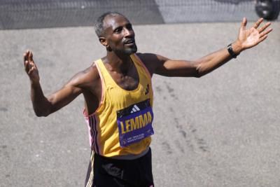 Ethiopian Runner Sisay Lemma Wins Boston Marathon In Record Time