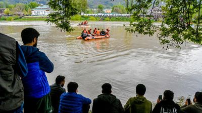 At least six, including minors, dead as boat capsizes in Srinagar’s Jhelum river
