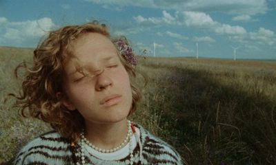 Grace review – monumentally odd father-daughter odyssey via mobile cinema