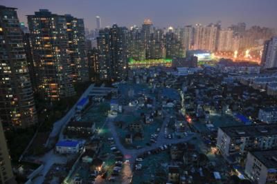 China's Q1 Property Investment Decline Worsens