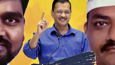 Lok Sabha polls 2024 | Kejriwal, Manish Sisodia among AAP's star campaigners in Gujarat
