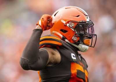 Two former Browns signing one-day deals to retire in brown and orange