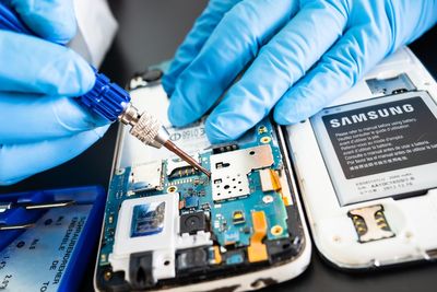 Samsung gets $6.4 billion in grants to expand U.S. chip production