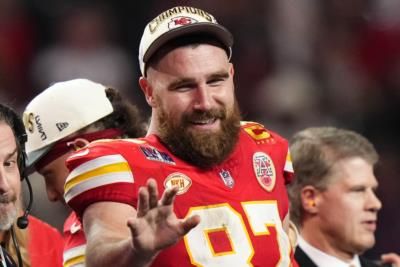Travis Kelce Hosts New Game Show 'Are You Smarter Than A Celebrity?'