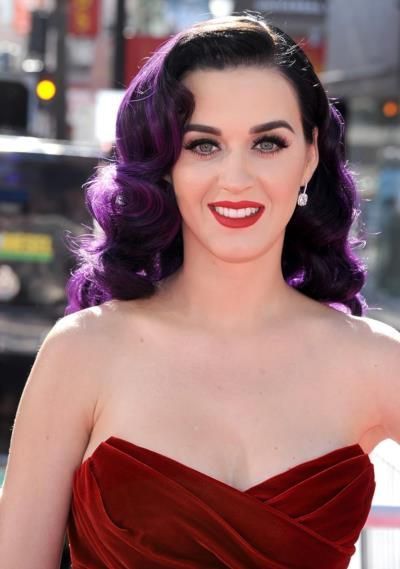 Katy Perry's Wardrobe Malfunction On 'American Idol'