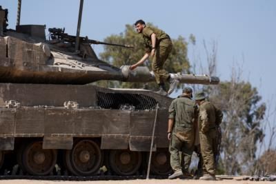 Israeli Tanks Reenter Northern Gaza, Warplanes Strike Rafah