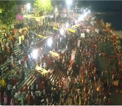 Devotees flock to Ayodhya's Ram temple in large number for 'Ram Navami' celebration