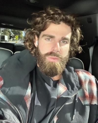 Reilly Opelka Radiates Easygoing Charm In Casual Selfie