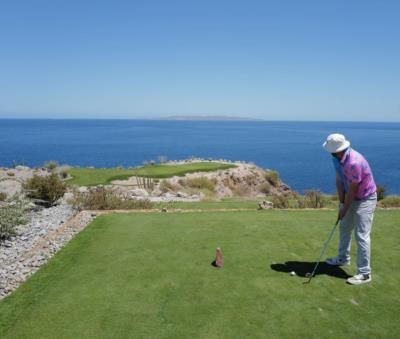 Jason Kipnis Showcases Golfing Skills With Serene Green Moment