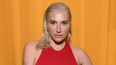 Kesha’s 'clean and minimal' bathroom color scheme has benefits beyond its good looks, experts say