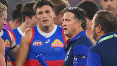 Saints to face under-fire Bulldogs in crucial AFL clash