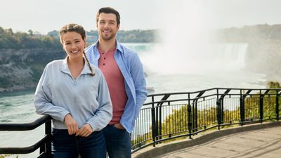 Falling in Love in Niagara: release date, trailer, cast, plot and everything we know about the Hallmark Channel movie