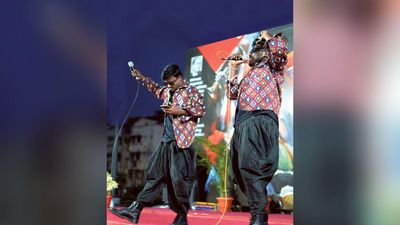 Meet the singers who keep audiences entertained during election campaigns in Tamil Nadu