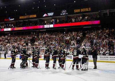 7 heartbreaking moments from the Arizona Coyotes’ final game before Salt Lake City move, including a beautiful announcer speech