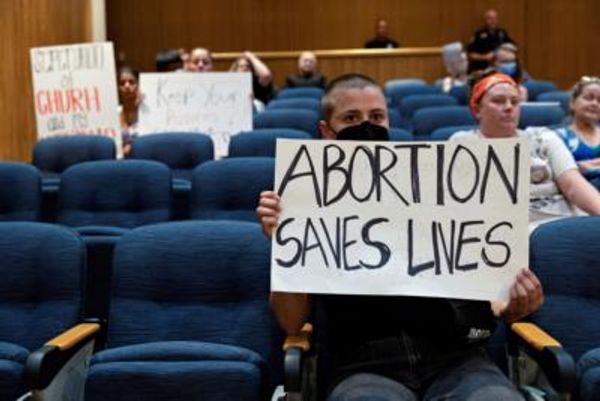 Arizona Senate Introduces Bill To Repeal 160-Year-Old Abortion Ban