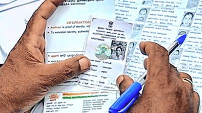 Lok Sabha polls | 12 documents that voters can produce at polling booths