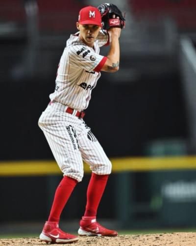 Alex Claudio's Intense Focus: A Glimpse Of Determination On Field