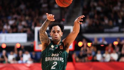 Le'afa joins Kings, Wildcats snare college star Pepper
