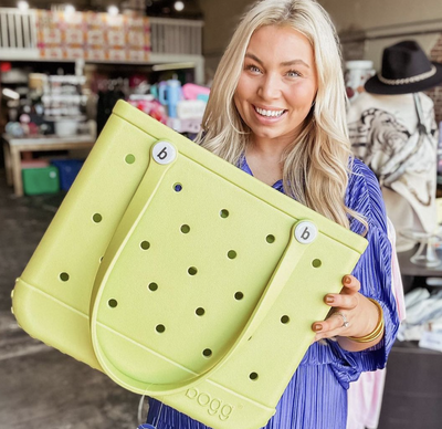 US Mom Used Her Kids' College Funds For Her Beach Bag Business - Now It's On Track For $1M Sales