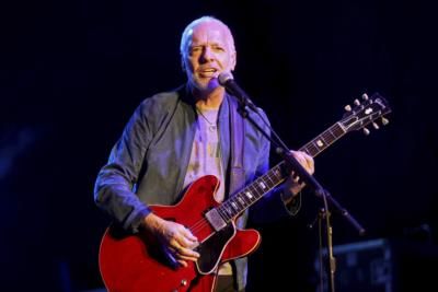 Guitar Legend Peter Frampton Defies Odds, Continues Performing Live