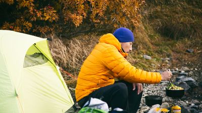 Pre-prepared meals vs DIY cooking: what's best for your camping trips?