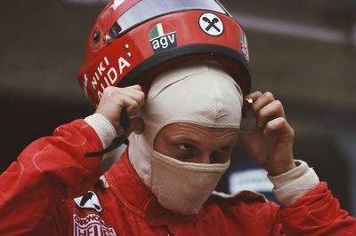 Niki Lauda’s 1976 German GP helmet to be auctioned at Miami GP