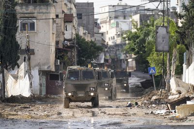 Several killed in Israel raid on West Bank as US, EU sanction more settlers