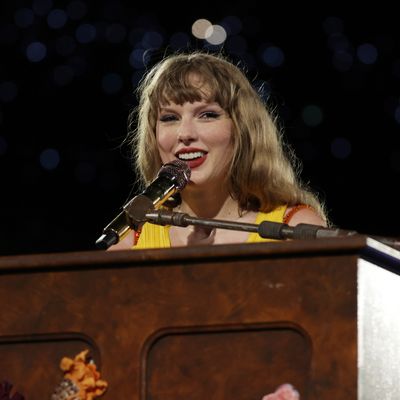 Taylor Swift Shocks The World with a ‘The Tortured Poets Department’ Double Album, Giving Fans 15 Extra Songs at 2 A.M.