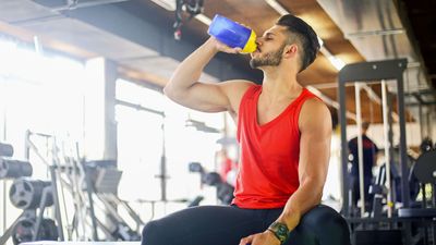 What is pre-workout? How to use it, benefits and potential side effects