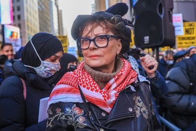 Susan Sarandon joins Columbia Gaza march