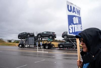 United Auto Workers Union Claims Victory In Volkswagen Plant Election