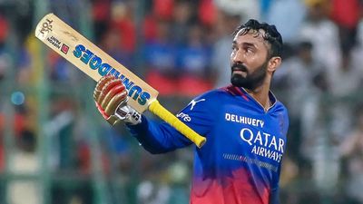 Won't be surprised to see 300 breached very soon in IPL: Dinesh Karthik