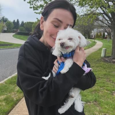 Jenni Farley Celebrates Beloved Dog's 17Th Birthday