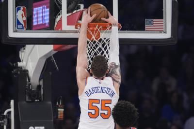 Knicks Defeat 76Ers In Game 1 Of Eastern Conference Series
